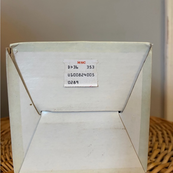 80s Vintage Hand-Painted Blue Ceramic Mini Lamp with Pleated Shade - Picture 7 of 7